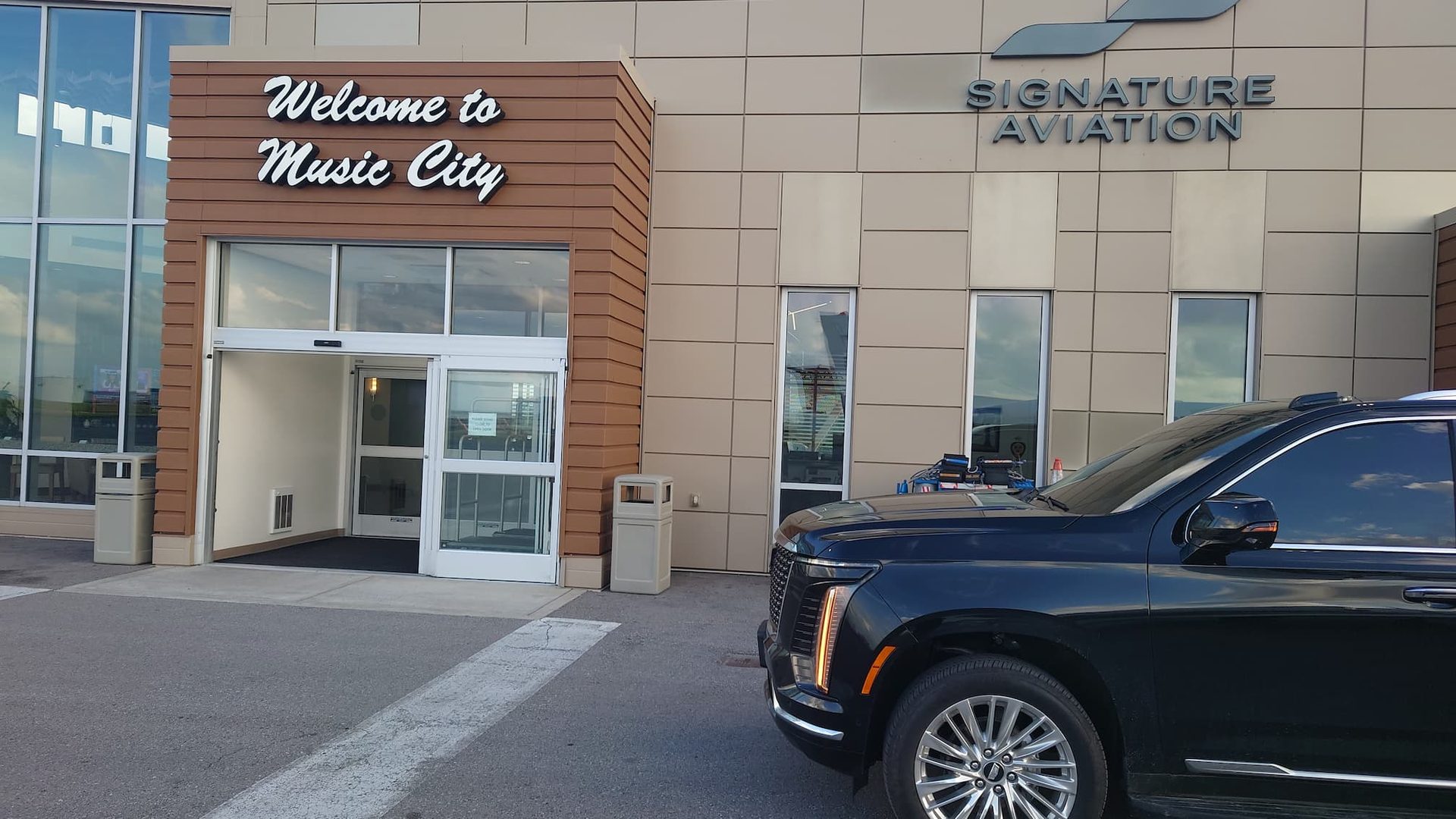 Ambassadors Escalade at Signature Aviation Music City in Nashville